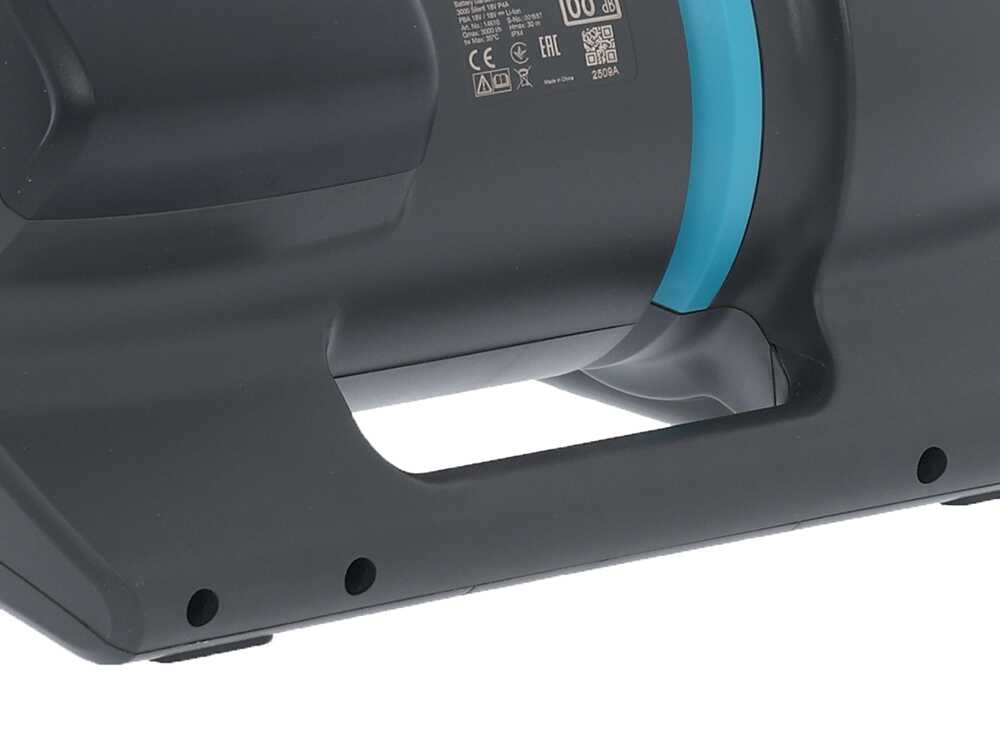 Pompa Autoadescante a Batteria Gardena 3000 Silent 18V P4A con Batteria 4Ah e Caricabatterie Inclusi